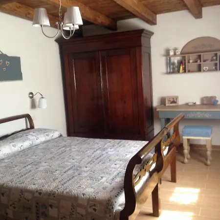 Casa Vacanze Monserrata Oliena