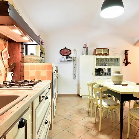 Casa Vacanze Monserrata *
